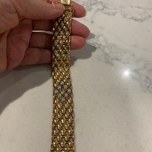 Exquisite 18K Gold Ladies Bracelet